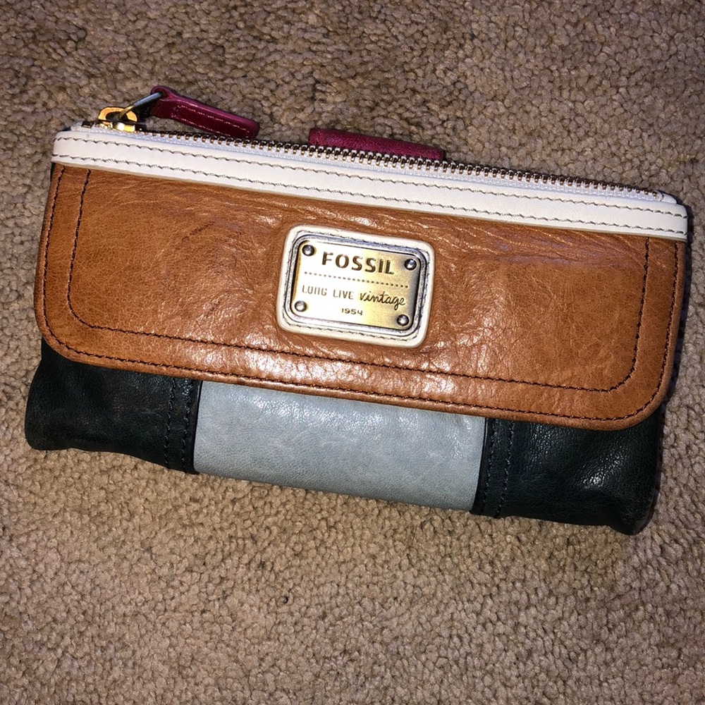 Fossil wallet
